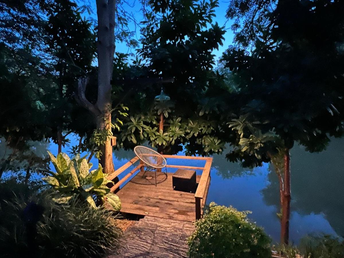 Home Of Dusita Lamphun Buitenkant foto